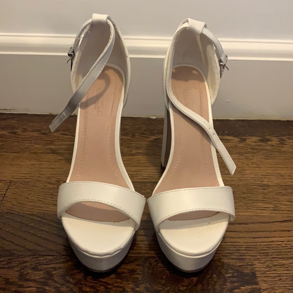 ASOS (Truffle collection) white 4 inch heels